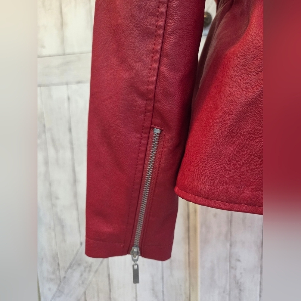 Baccini Women's Vibrant Red Faux Leather Jacket - Picture 6 of 9